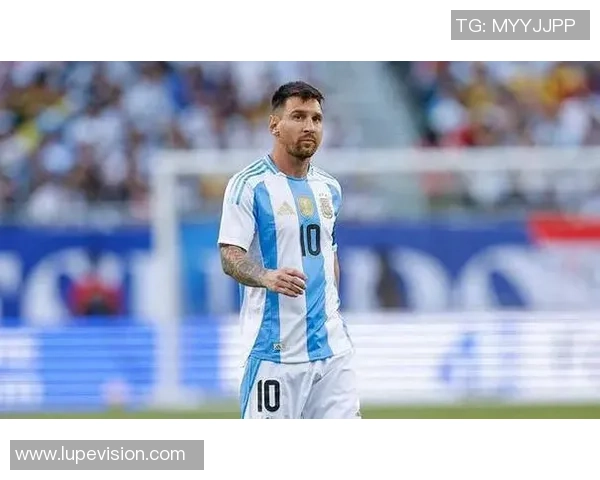 最懒的足球明星揭秘他是如何在赛场上轻松应对挑战的