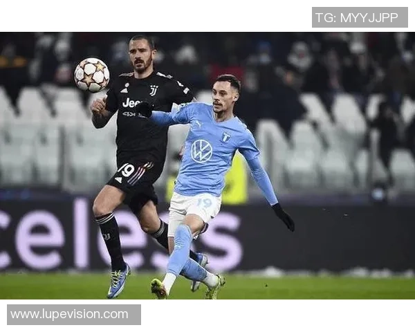 重庆足球队以58分稳居挑战赛积分榜首位争夺冠军之路愈发明朗